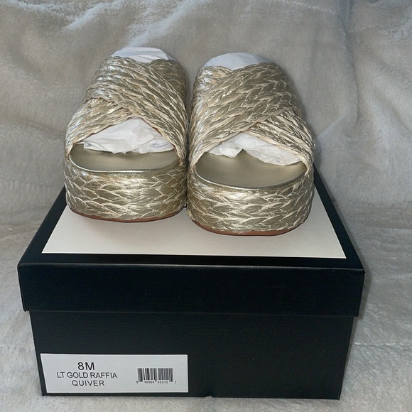 NWT J/SLIDES QUIVER Light Gold Raffia Sandal - Picture 7 of 14